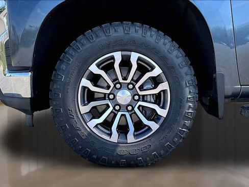 Used 2020 Chevrolet Silverado 1500 LT w/ All-Star Edition image 30