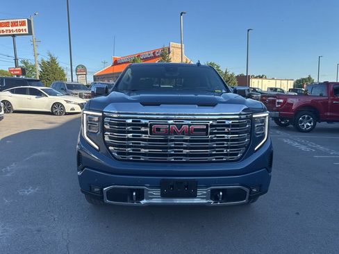 Used 2025 GMC Sierra 1500 Denali w/ Denali Reserve Package AWD/4WD image 2