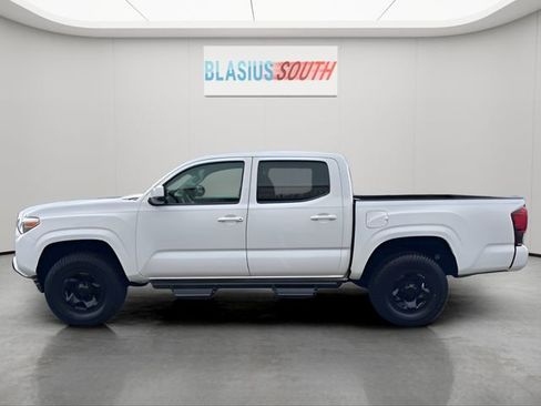 Used 2023 Toyota Tacoma SR AWD/4WD image 6