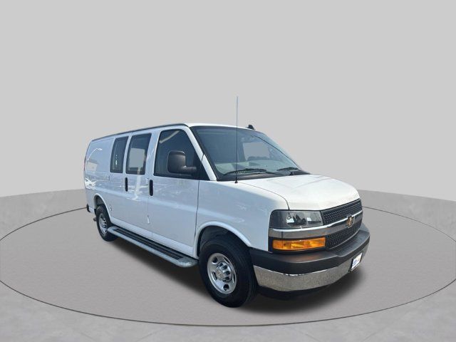 Used 2025 Chevrolet Express 2500 w/ Driver Convenience Package RWD image 7