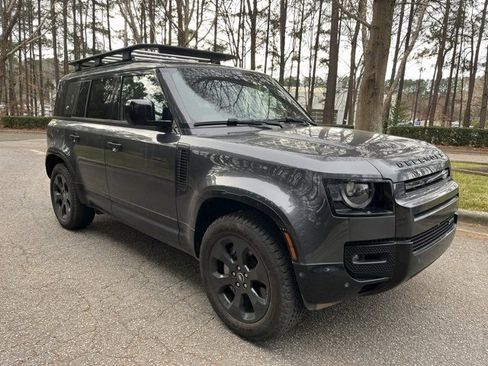Certified 2023 Land Rover Defender 110 X-Dynamic SE image 2