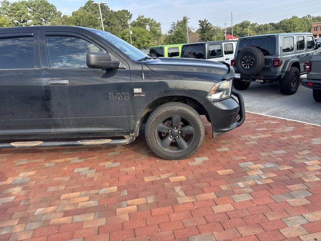 Used 2018 RAM 1500 Express w/ Express Value Package RWD image 17