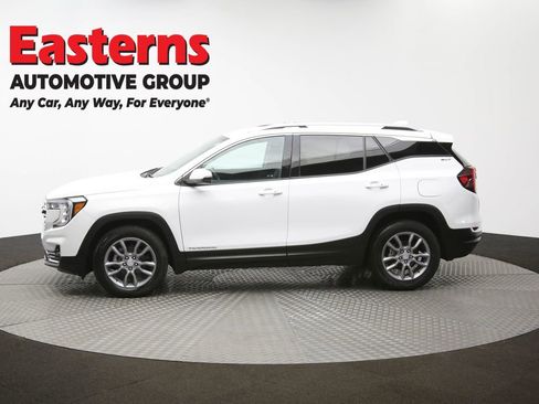 Used 2023 GMC Terrain SLT image 61
