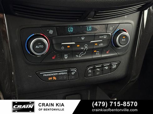 Used 2019 Ford Escape Titanium AWD/4WD image 17
