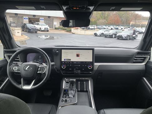 Certified 2025 Lexus GX 550 image 30