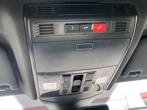 Used 2024 Volkswagen Jetta GLI Autobahn image 33