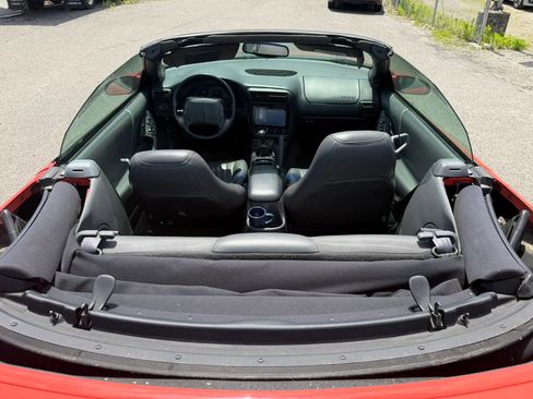 Used 1999 Chevrolet Camaro Z28 w/ Sport Appearance Pkg RWD image 23