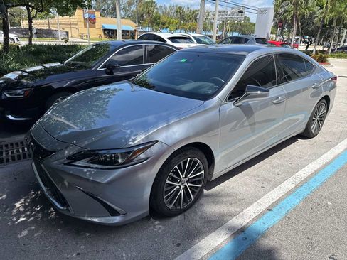 Used 2023 Lexus ES 350 w/ Premium Package FWD image 1