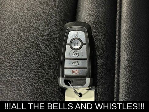 Used 2019 Ford Fusion SEL image 32