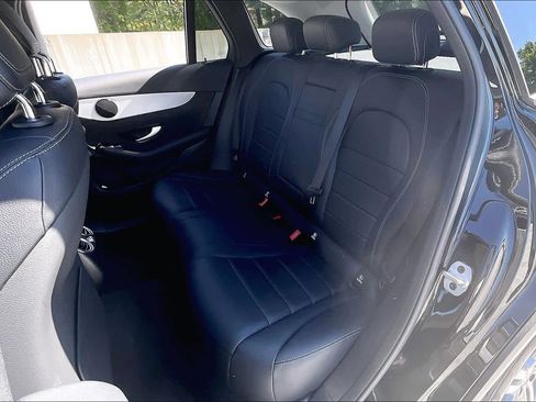 Used 2022 Mercedes-Benz GLC 300 image 19
