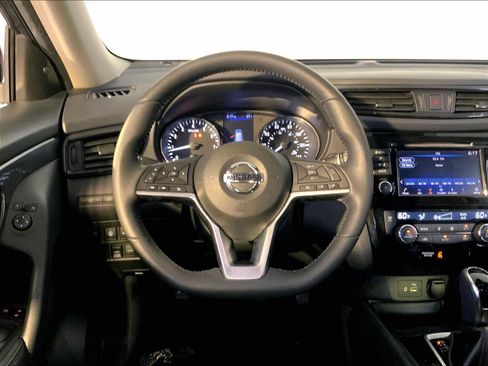 Used 2019 Nissan Rogue SV AWD/4WD image 15
