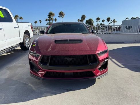 Used 2025 Ford Mustang GT Premium w/ GT Performance Package RWD image 2