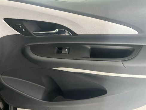 Used 2020 Chevrolet Bolt LT FWD image 55