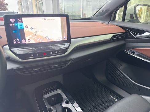 Used 2021 Volkswagen ID.4 Pro S w/ Gradient Package image 14