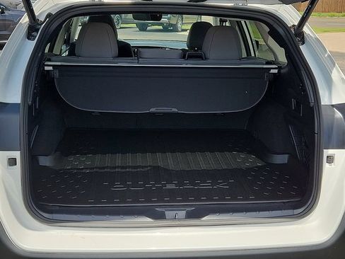 Used 2025 Subaru Outback Premium AWD/4WD image 10