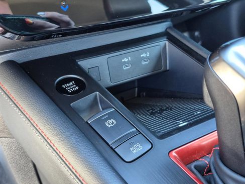 Certified 2025 Nissan Kicks SR FWD image 27
