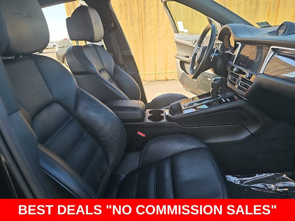 Used 2024 Porsche Macan GTS AWD/4WD image 10