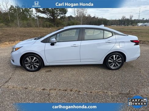 Used 2024 Nissan Versa SV image 5