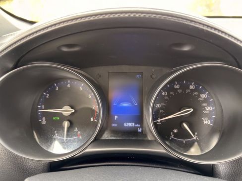 Used 2018 Toyota C-HR XLE FWD image 20