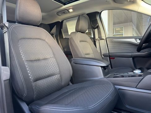 New 2026 Ford Escape Active w/ Active Premium Tech Pack image 38