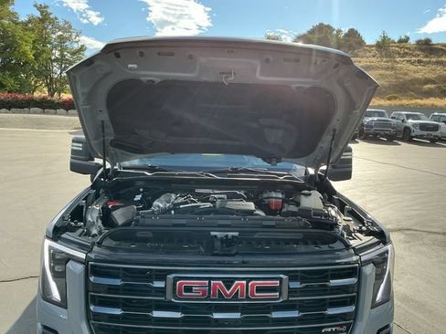 Used 2024 GMC Sierra 2500 AT4 AWD/4WD image 20