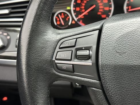 Used 2011 BMW 750i image 21