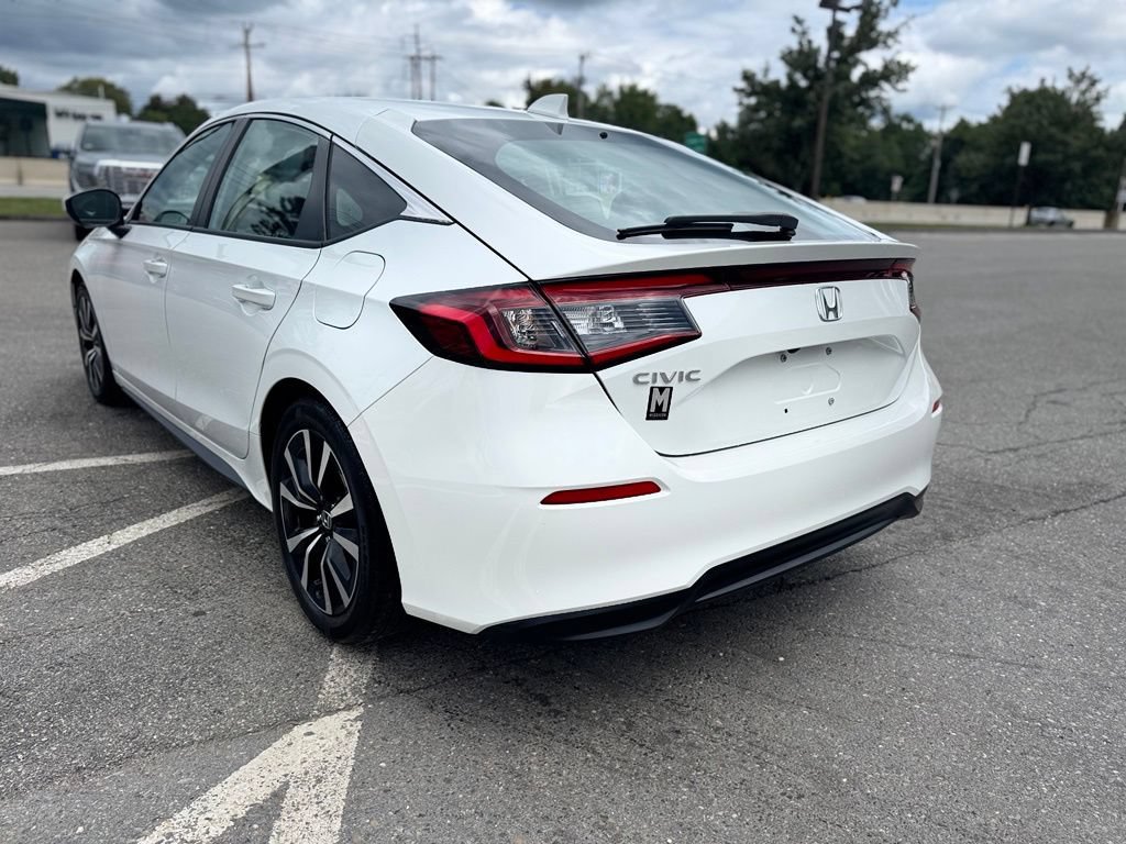 Used 2023 Honda Civic EX-L image 4