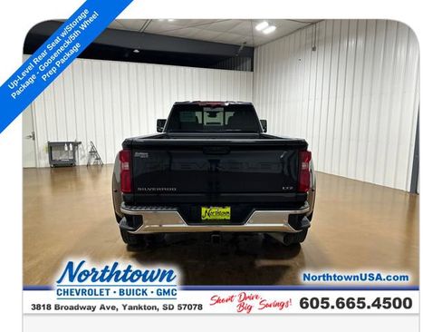 Used 2024 Chevrolet Silverado 3500 LTZ w/ LTZ Convenience Package AWD/4WD image 4