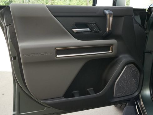 Used 2024 GMC Hummer EV 3X AWD/4WD image 23