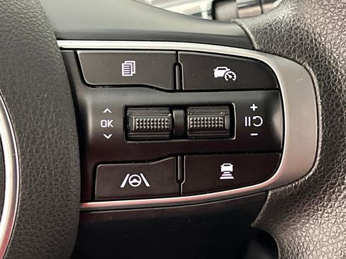 Used 2025 Kia K5 LXS image 37