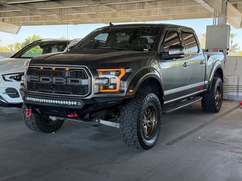 Used 2019 Ford F150 Raptor w/ Equipment Group 802A Luxury image 1