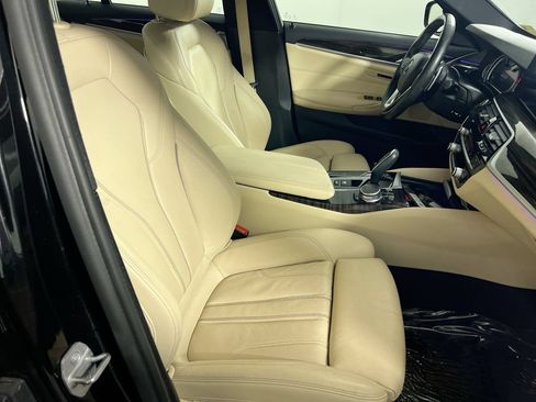 Used 2017 BMW 530i xDrive AWD/4WD image 26
