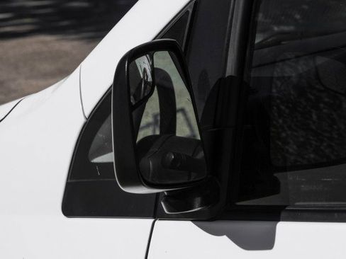 Used 2021 Nissan NV200 S image 34