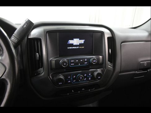 Used 2019 Chevrolet Silverado 1500 LT w/ All Star Edition AWD/4WD image 9