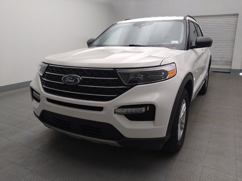 Used 2021 Ford Explorer XLT w/ Equipment Group 202A AWD/4WD image 15