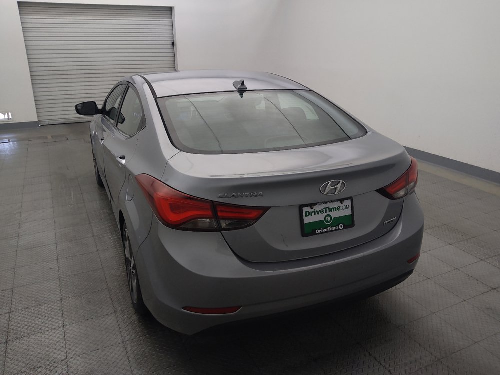 Used 2015 Hyundai Elantra Limited w/ Option Group 05 FWD image 6