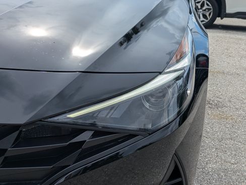 Used 2023 Hyundai Elantra SEL FWD image 10