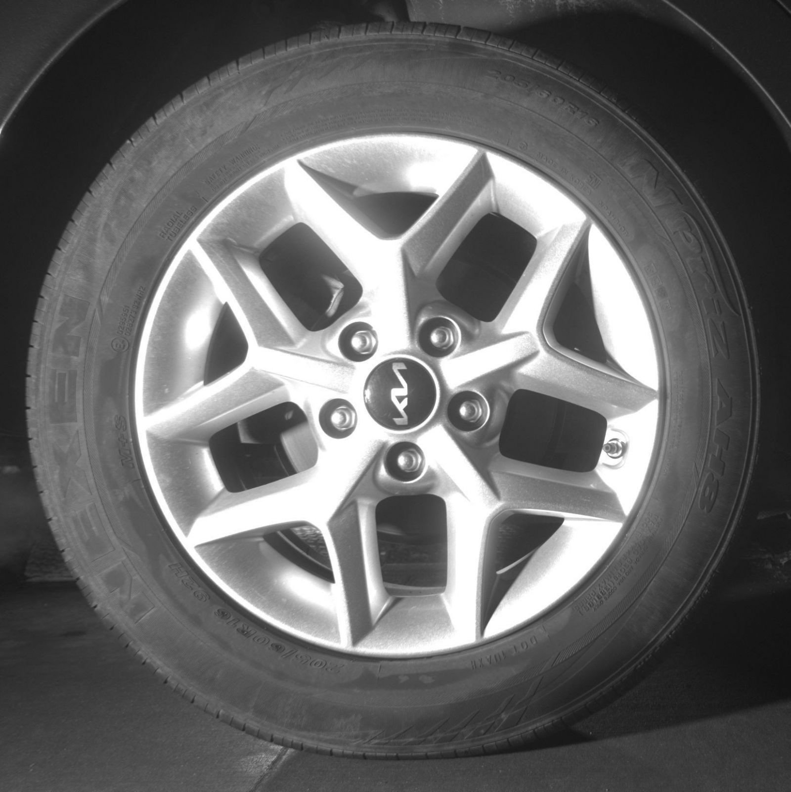 Used 2025 Kia Soul LX w/ LX Technology Package FWD image 26