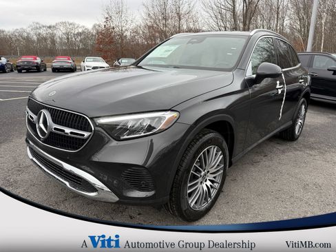 Used 2026 Mercedes-Benz GLC 300 4MATIC image 4