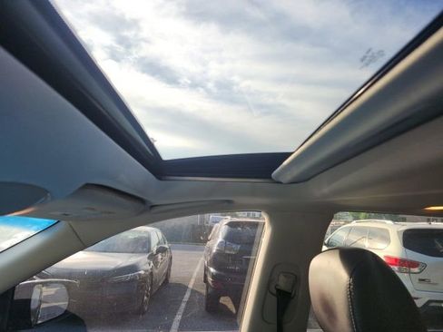 Used 2016 INFINITI QX60 Luxe w/ Premium Plus Package AWD/4WD image 25