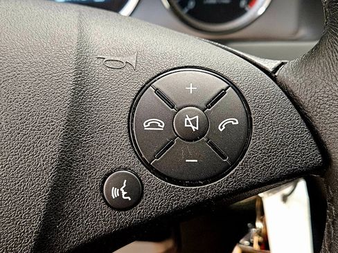 Used 2010 Mercedes-Benz C 300 4MATIC Sedan image 13