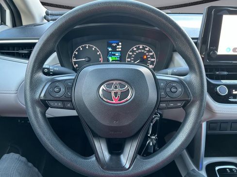 Used 2023 Toyota Corolla Cross L FWD image 14