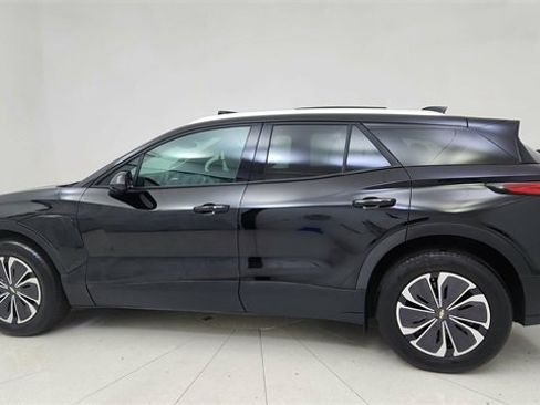 Used 2024 Chevrolet Blazer EV LT image 4