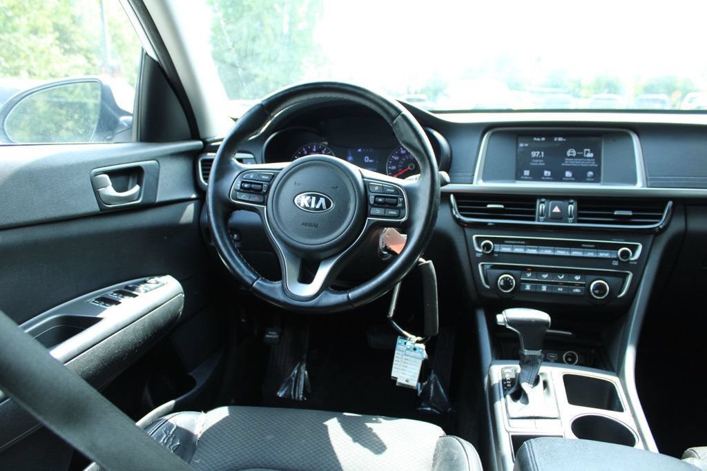 Used 2018 Kia Optima S FWD image 15