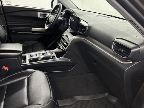 Used 2021 Ford Explorer XLT w/ Equipment Group 202A image 36