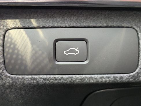 Used 2026 Volvo XC90 B6 Ultra w/ Lounge Package image 35