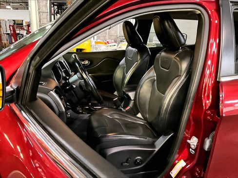 Used 2021 Jeep Cherokee Latitude Lux image 7