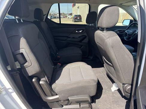 Used 2019 Chevrolet Traverse LT w/ LPO, Blackout Package AWD/4WD image 6