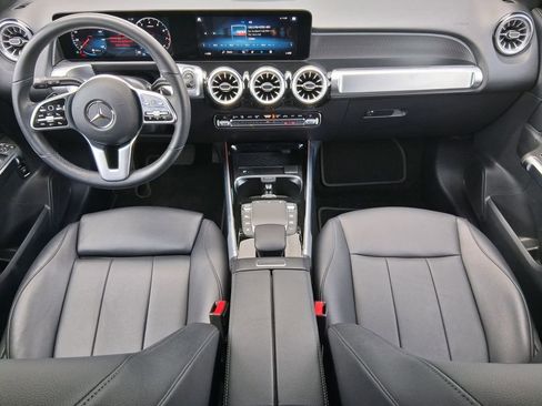 Certified 2022 Mercedes-Benz GLB 250 image 10