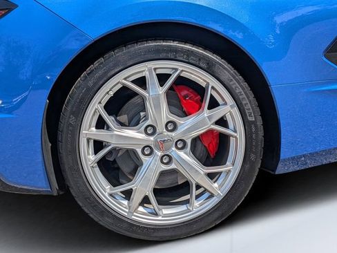 Used 2022 Chevrolet Corvette Stingray Premium Cpe w/ Z51 Performance Package RWD image 11